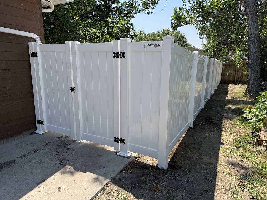 Custom vinyl gate
